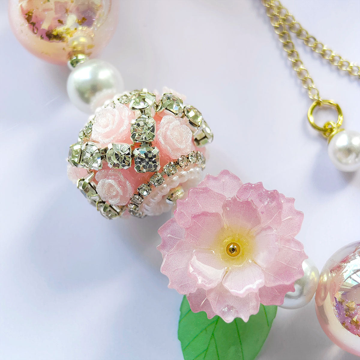 1pc Fanshaped Fancy beads Mobile Phone, Lanyard, Mobile Phone Charm, Camera Decoration, Key Chain, Bag, Pendant, Designed For Women